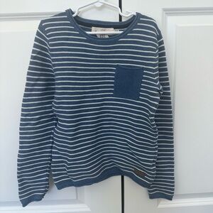 H&M boy sweater in size 6/7.
